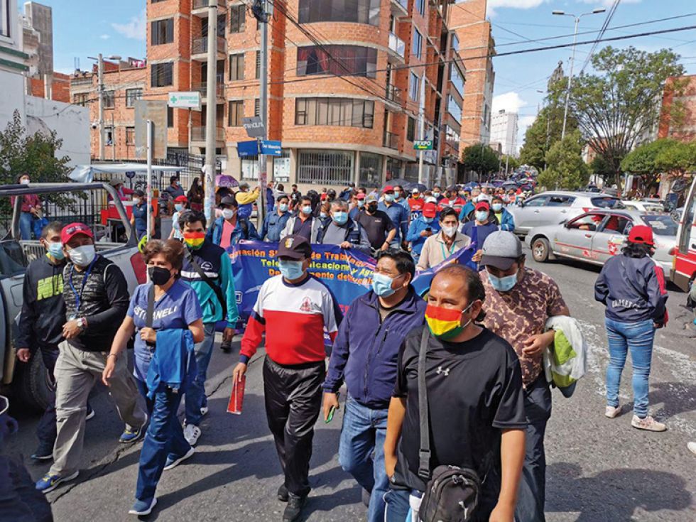PROTESTA. La marcha del Comité Interinstitucional contó con la participación de una gran cantidad de personas.