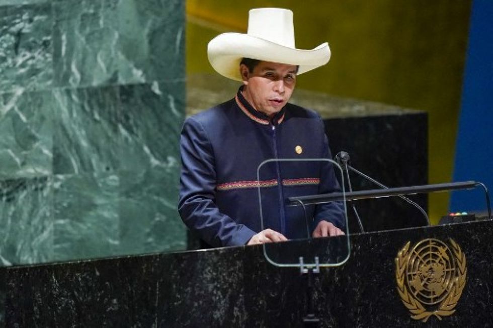 El presidente de Perú, Pedro Castillo, se dirige al 76 ° período de sesiones de la Asamblea General de la ONU el 21 de septiembre de 2021 en Nueva York.