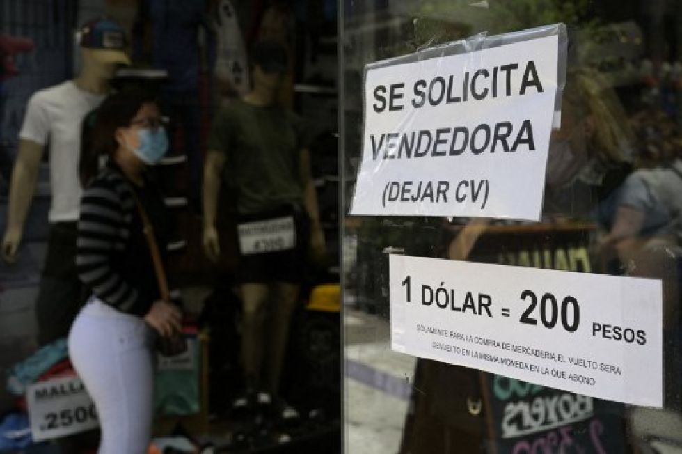 Argentina atraviesa una fuerte crisis económica, alentada por un período inflacionario y la permanente desvalorización de su moneda frente al dólar.