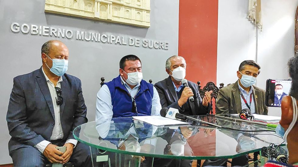 POSICIÓN. Cuatro secretarios de la Alcaldía se manifestaron por el conflicto con los artesanos.