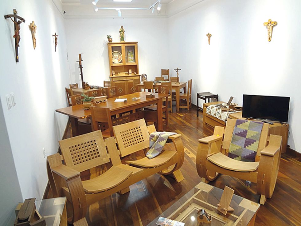 EXPOVENTA. Algunas de las obras de los artesanos Don Bosco en la Casa Alzérreca.