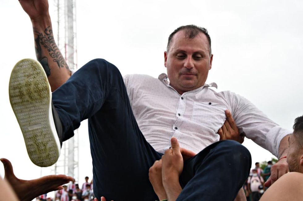 El festejo de los campeones en Montero.