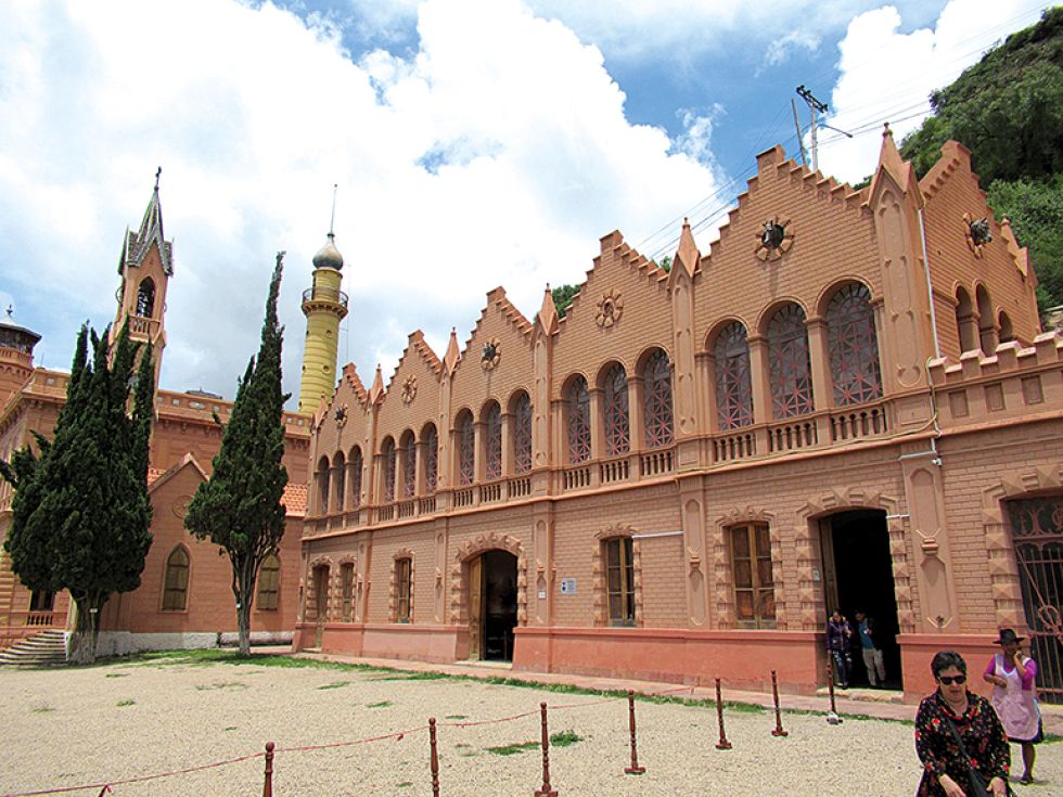 ANUNCIO. El Castillo de La Glorieta será el escenario de una obra de teatro el domingo.
