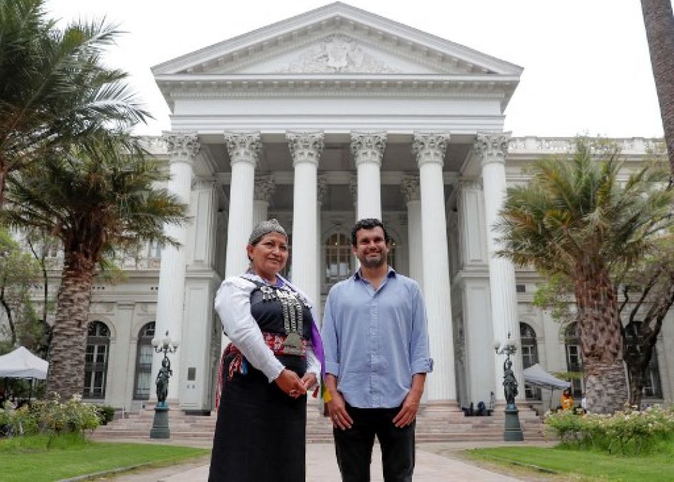 Elisa Loncon y Jaime Bassa, presidenta y vicepresidente de la Convención Constitucional de Chile, elegidos por el voto ciudadano en julio del pasado año.