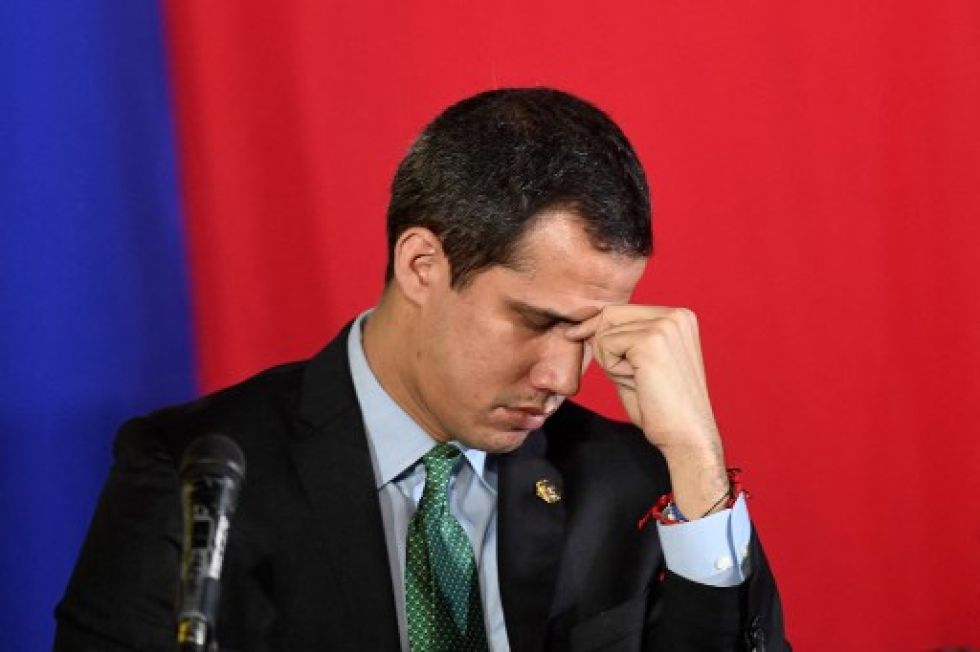 Juan Guaidó enfrenta a una facción de la oposición convencida de que hay que replantear la estrategia.