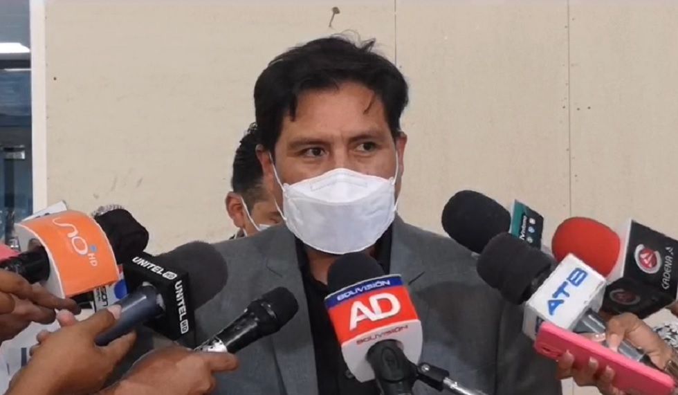 El ministro de Salud, Jeyson Auza, brindó declaraciones este martes en Santa Cruz.