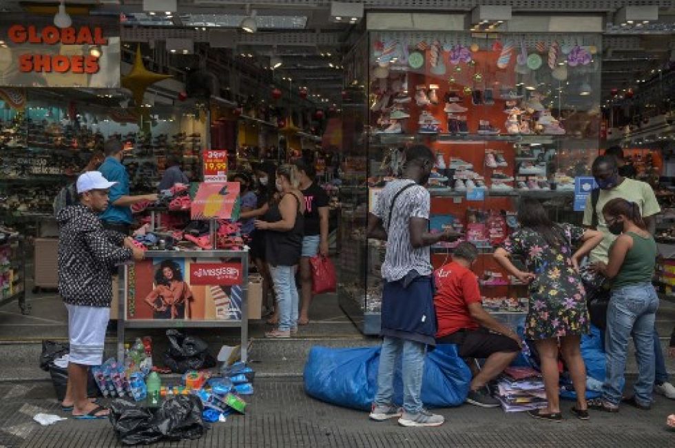 Vista de un comercio en el centro de la ciudad de Sao Paulo, el principal núcleo de la economía de Brasil.