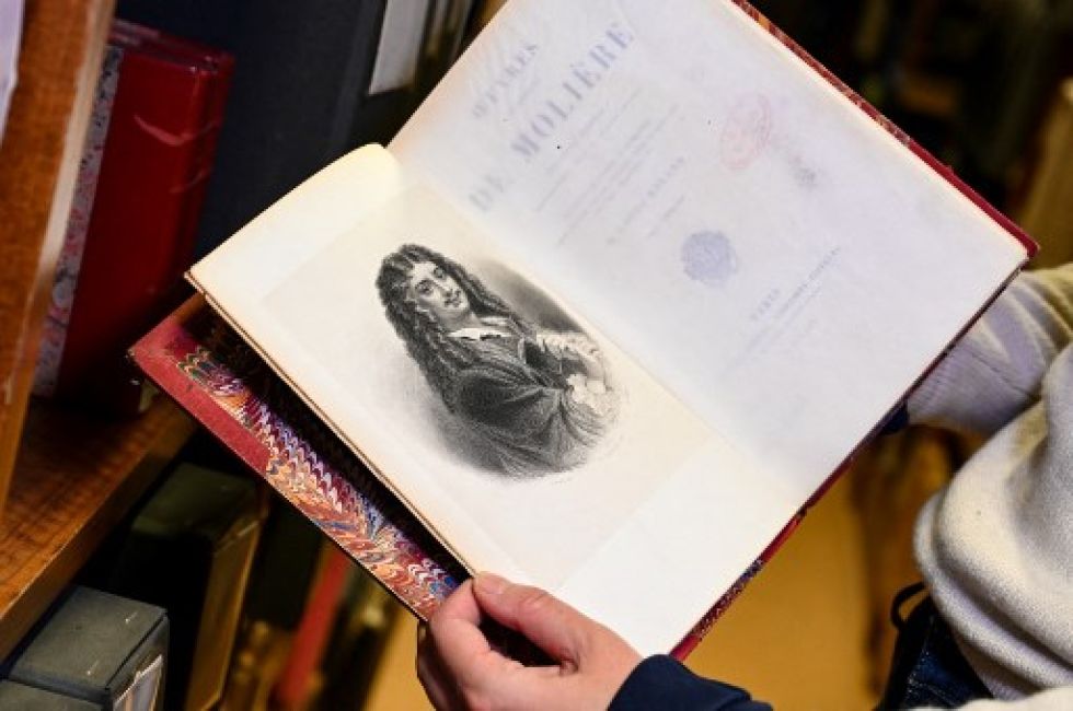Las obras de Molière sobrepasan ampliamente en popularidad a sus contemporáneos de esa época.