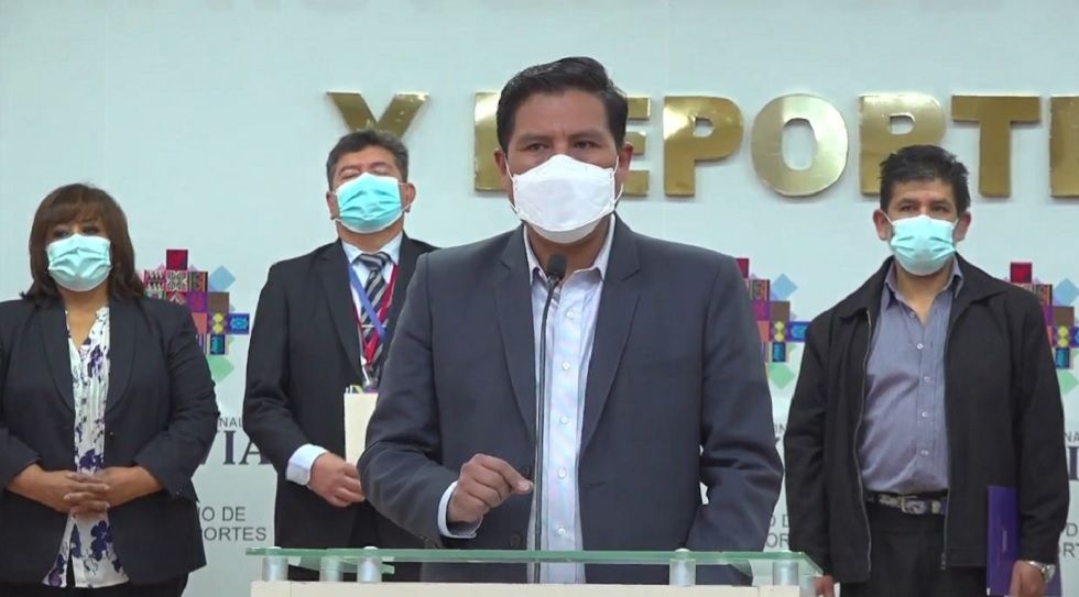 El ministro de Salud, Jeyson Auza, brindó este jueves una conferencia de prensa.