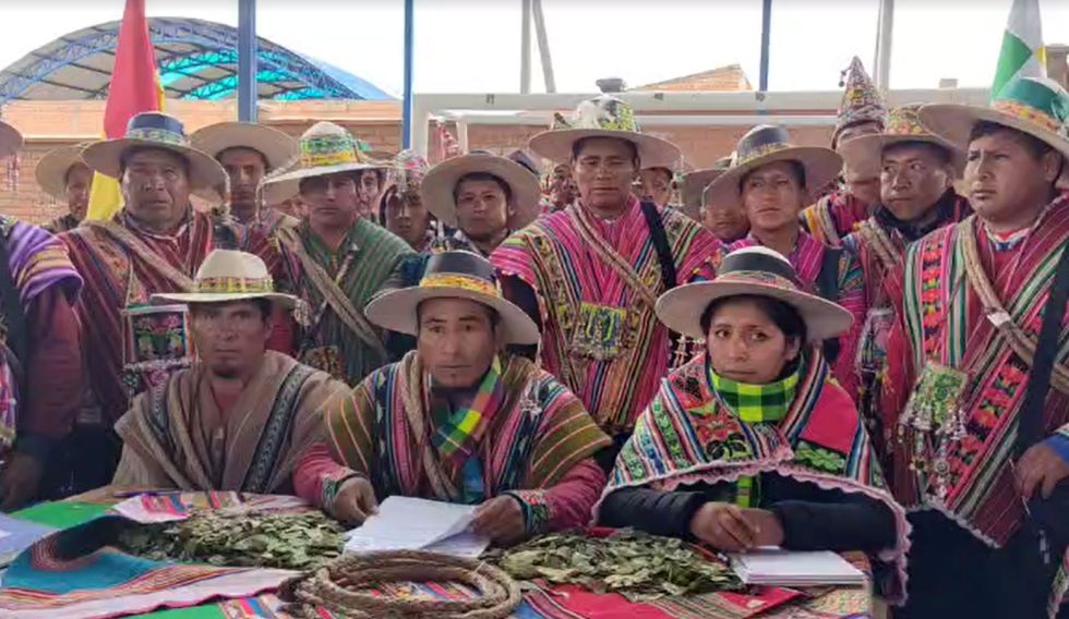 Los dirigentes de la Federación de Ayllus Originarios Indígenas del Norte de Potosí .