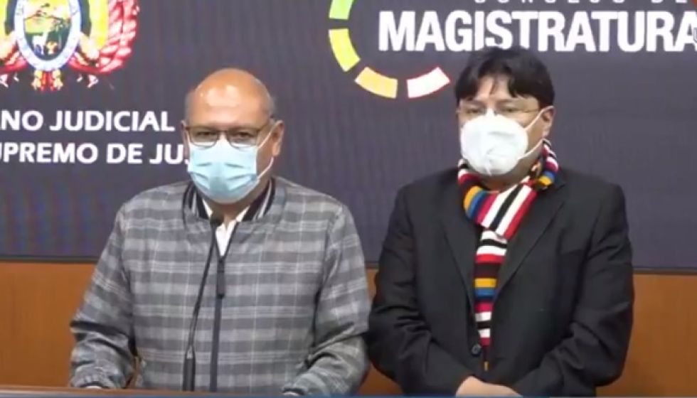 El presidente del TSE, Ricardo Torres, y el presidente del Consejo de la Magistratura, Marvin Molina.