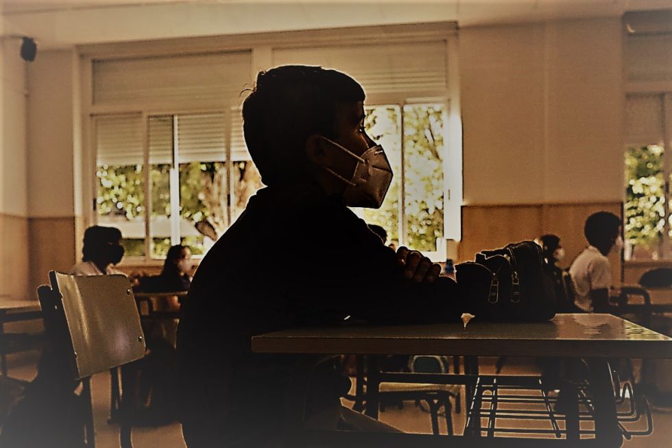 Foto referencial que ilustra la nueva normalidad para estudiantes en diversas partes del mundo.