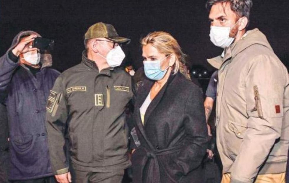 La expresidenta Jeanine Áñez y el ministro de Gobierno, Eduardo del Castillo, en marzo de 2021.