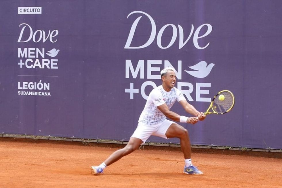 El tenista boliviano Hugo Dellien en el torneo que se disputa en Chile.