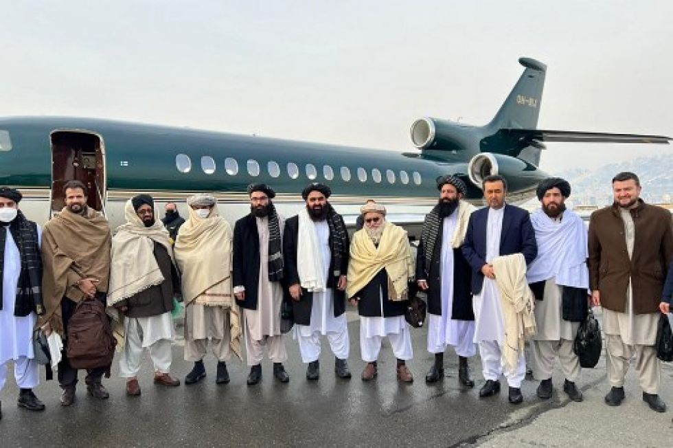 La delegación del gobierno afgano está compuesta por altos cargos del régimen talibán, instaurado a partir de la salida de tropas occidentales de su capital, Kabul.