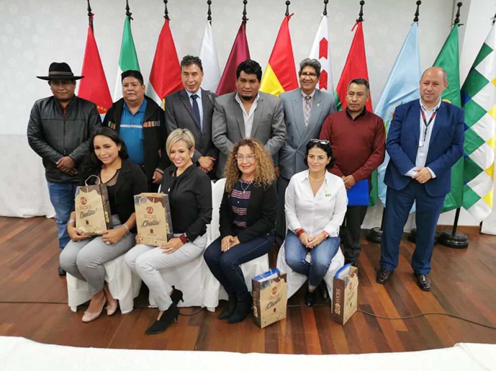 PREPARATIVOS. Los delegados del Consejo Nacional del Bicentenario, tras su primera sesisón.