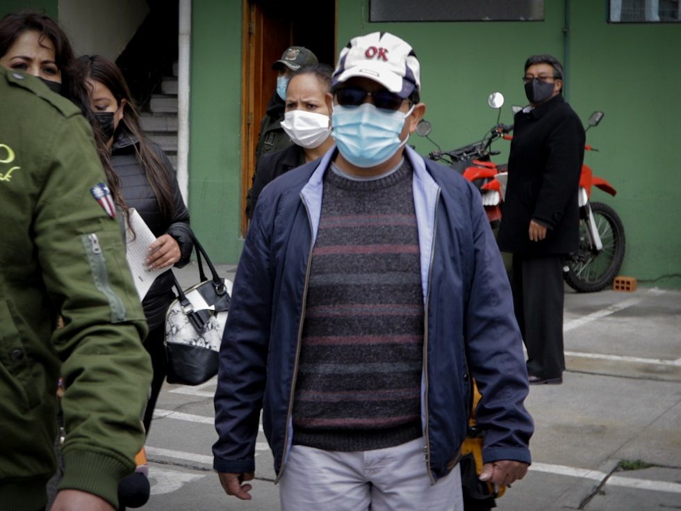 El juez Rafael Alcón en dependencias policiales de La Paz, antes de su detención preventiva.