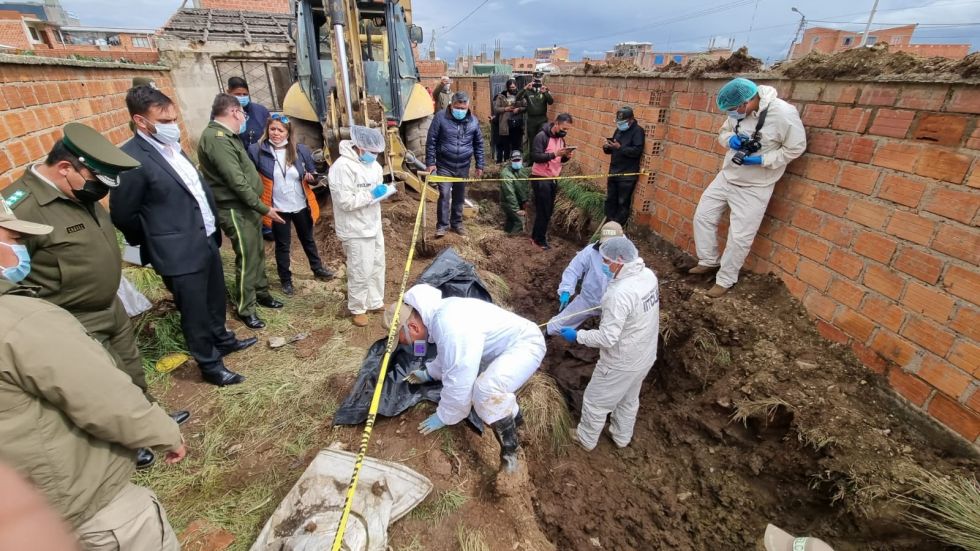 Un equipo multidisciplinario especializado encontró el cadáver de Fidel Lecón en una vivienda de Richard Choque, su primo.