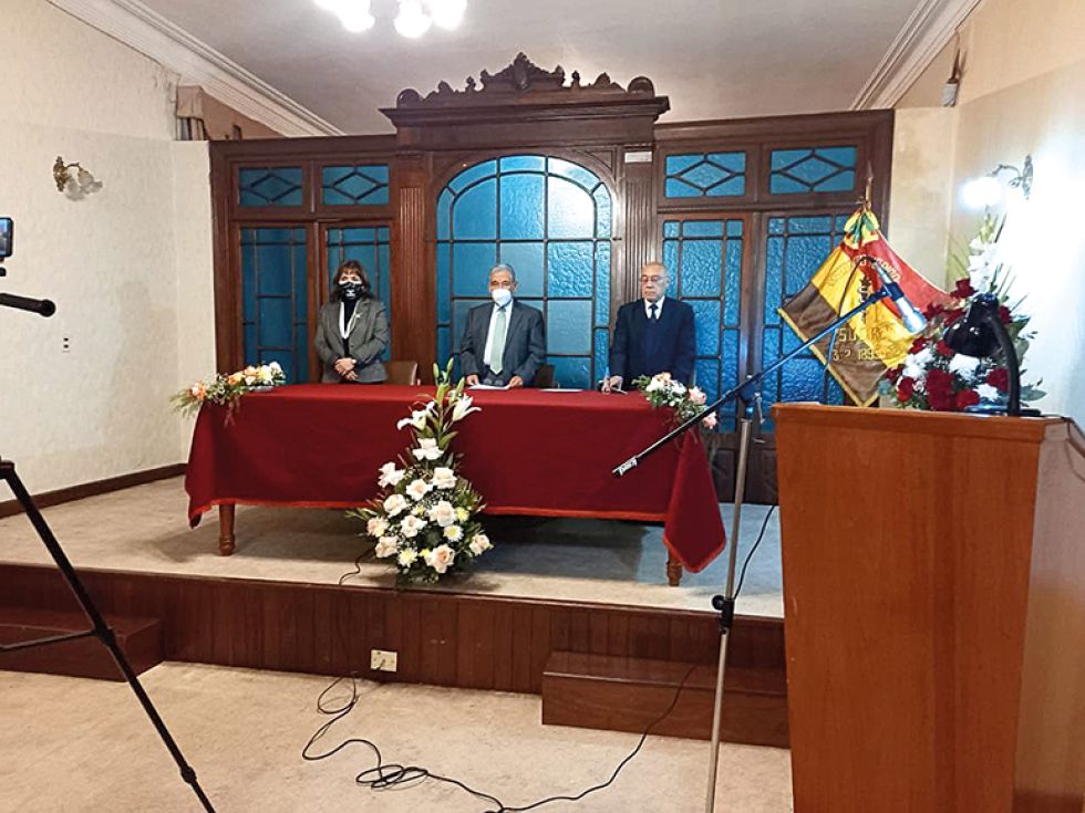 ACTO. El homenaje al 127 aniversario del Instituto Médico Sucre, transmitido por redes sociales el jueves desde sus propias instalaciones.