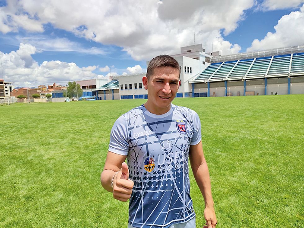 El delantero cochabambino está listo para ponerse la camiseta del equipo estudiantil.