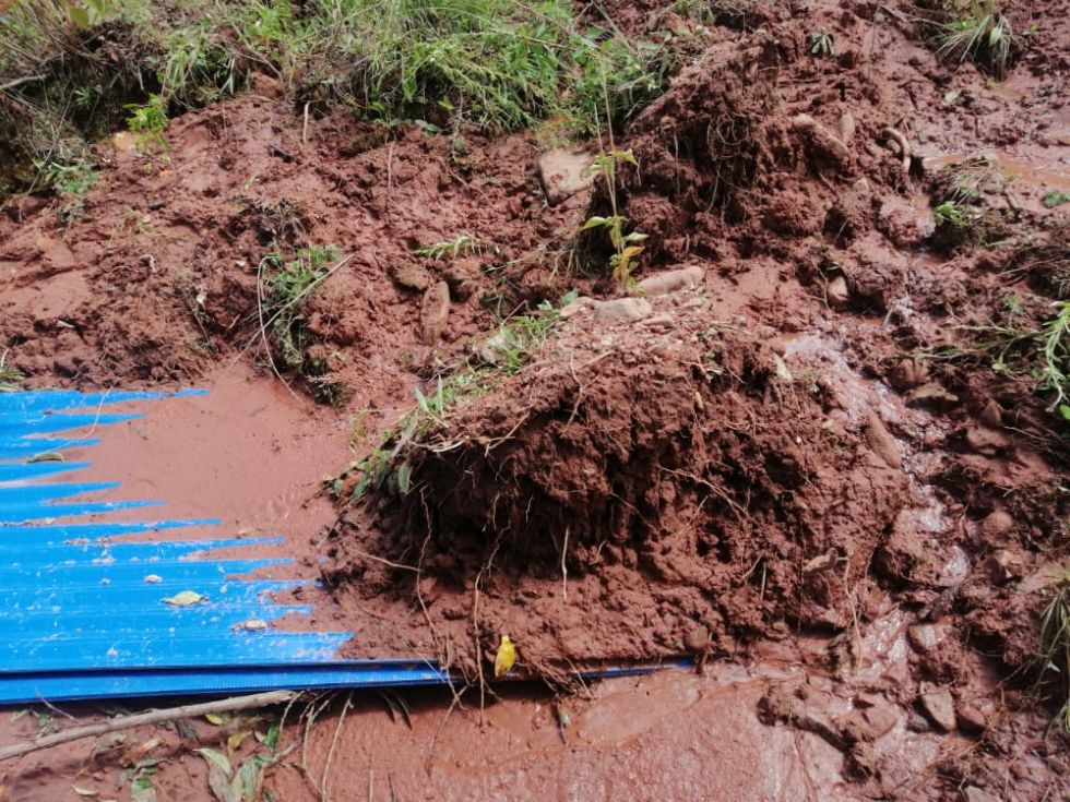 El rescate de los cuerpos de las víctimas en la comunidad de Torrecillas. 