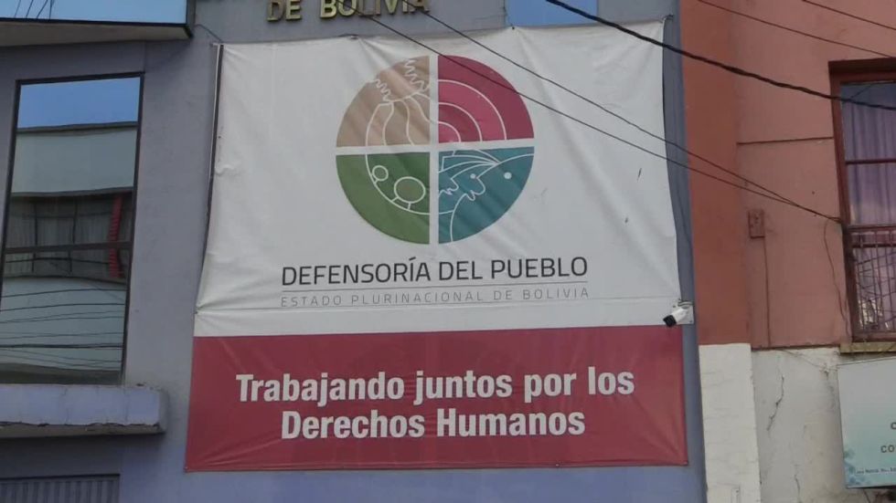 Un banner de la Defensoría del Pueblo.