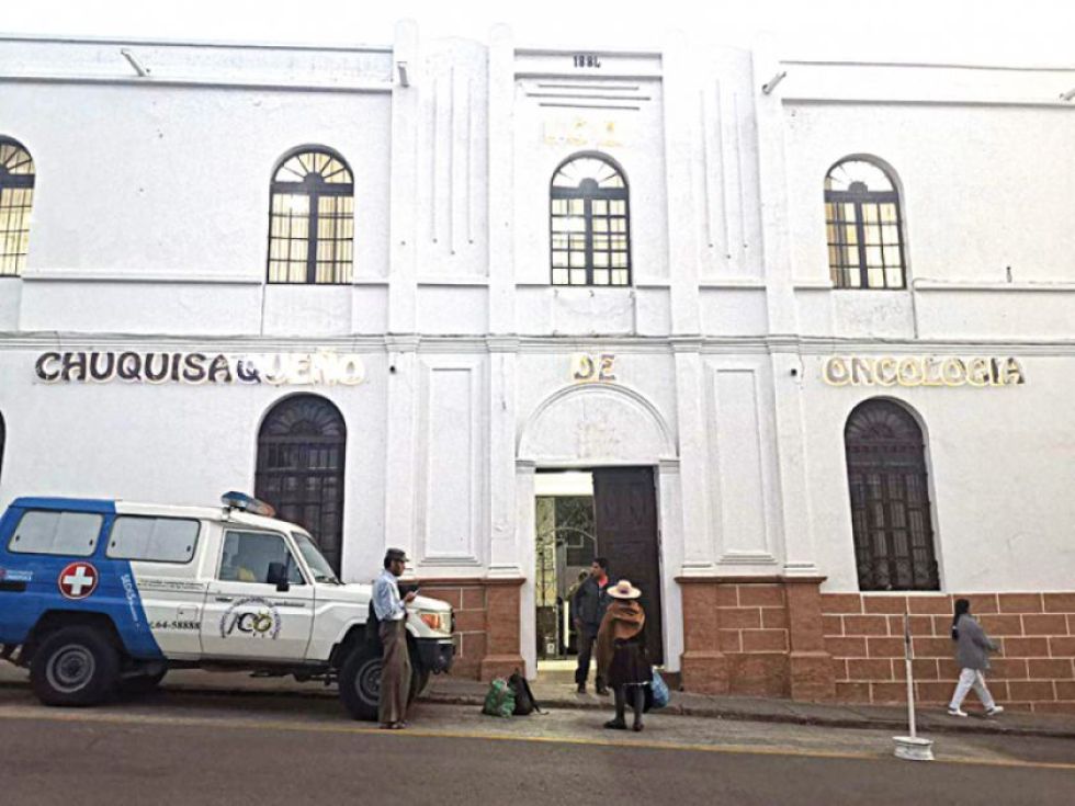 Imagen referencial. Fachada del Instituto Chuquisaqueño de Oncología (ICO) en la ciudad de Sucre.