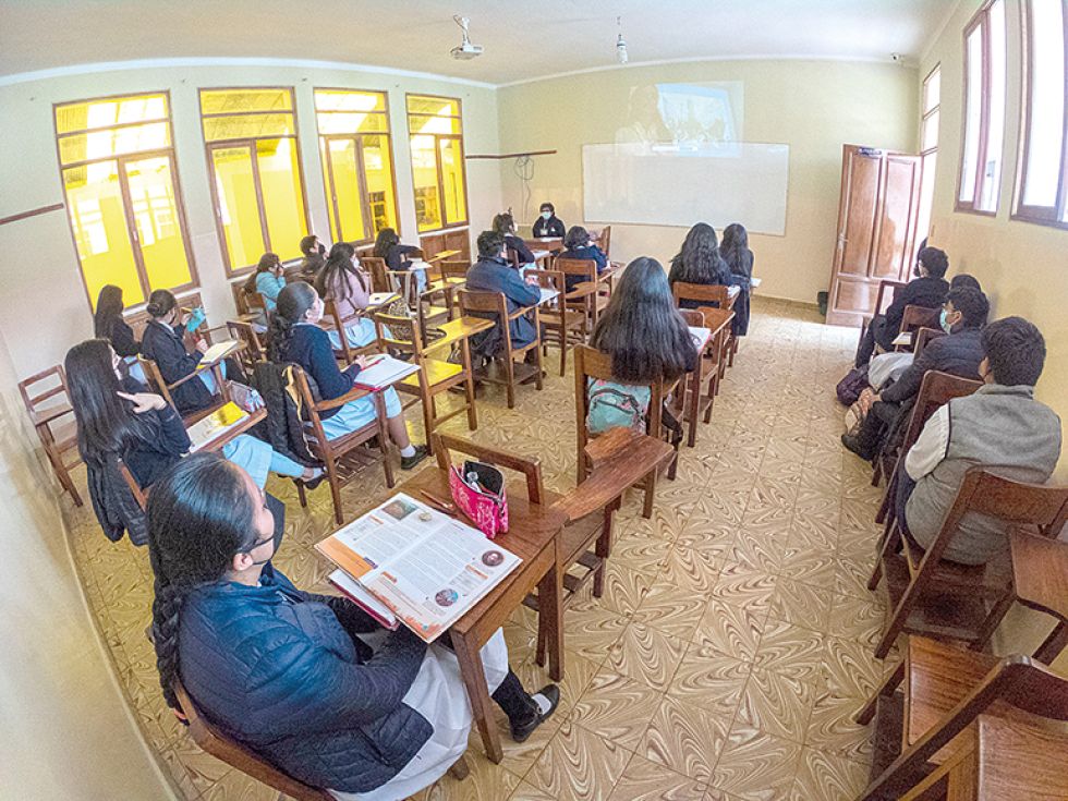 SUCRE. El colegio La Inmaculada pasa clases en la modalidad semipresencial, excepto quinto y sexto de secundaria (presencial).