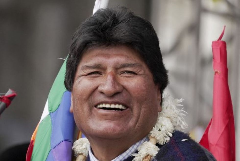El expresidente Evo Morales sonríe durante una manifestación de apoyo al Gobierno, en 29 de noviembre de 2021.