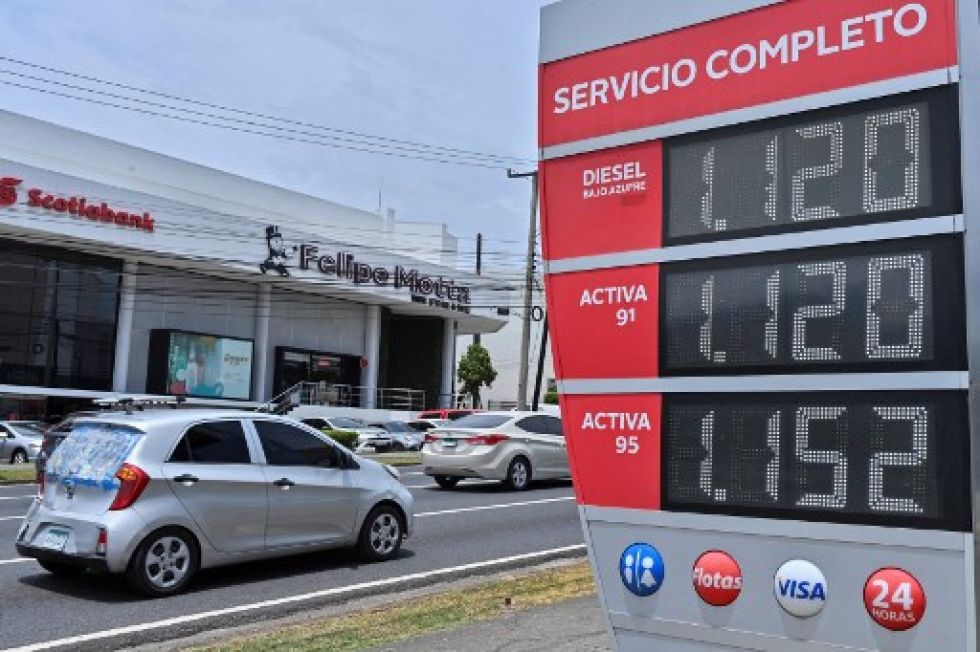 Varios países del mundo sufren un alza en los carburantes debido a las cotizaciones del petróleo afectadas por conflictos bélicos.