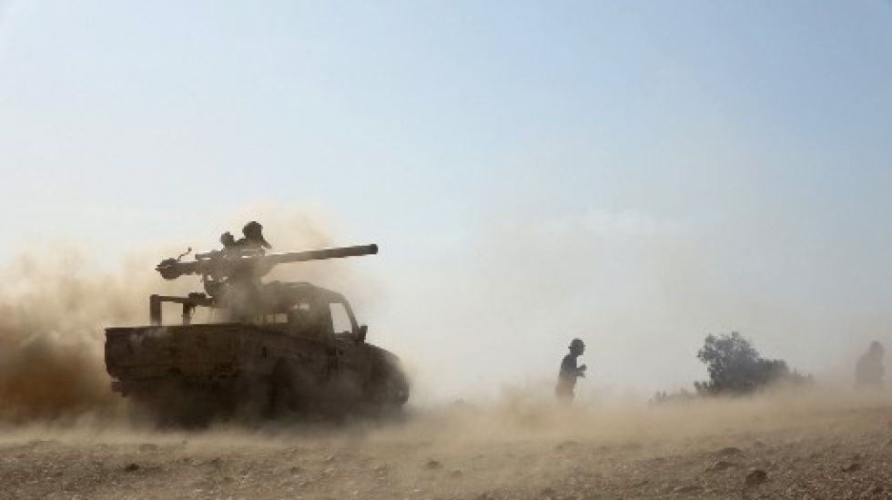 Tropas respaldadas por Arabia Saudita repelen una ofensiva rebelde hutí en Marib, rica en petróleo, a unos 120 kilómetros (75 millas) al este de la capital rebelde de Yemen, Sanaa.