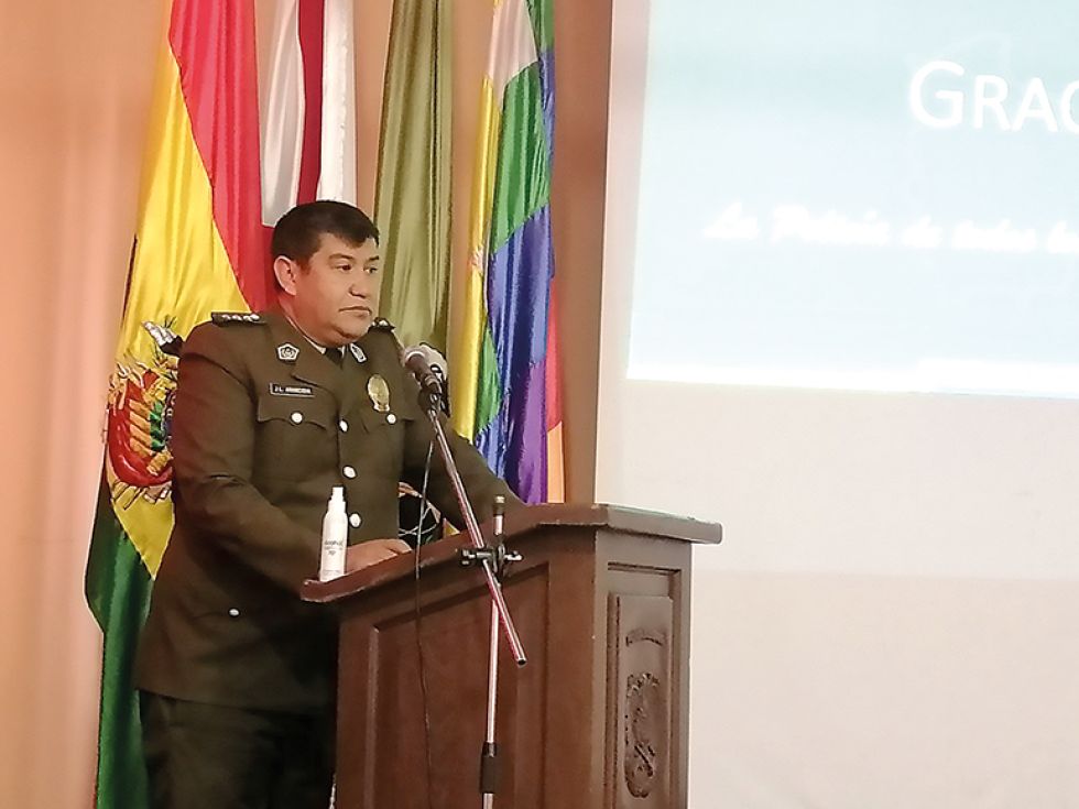 INFORME. El director departamental de la Felcc de Chuquisaca, coronel José Luis Arancibia.