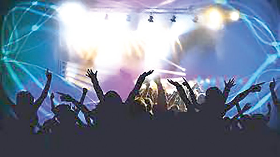 ILEGALIDAD. La fiesta era para 100 personas pero participaron alrededor de 700 adolescentes.