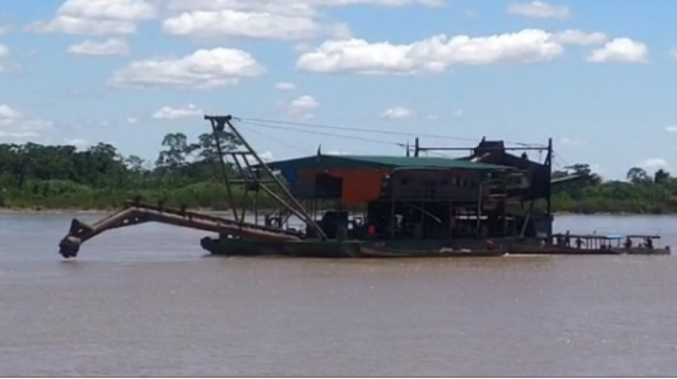 Draga minera en el Parque Madidi.