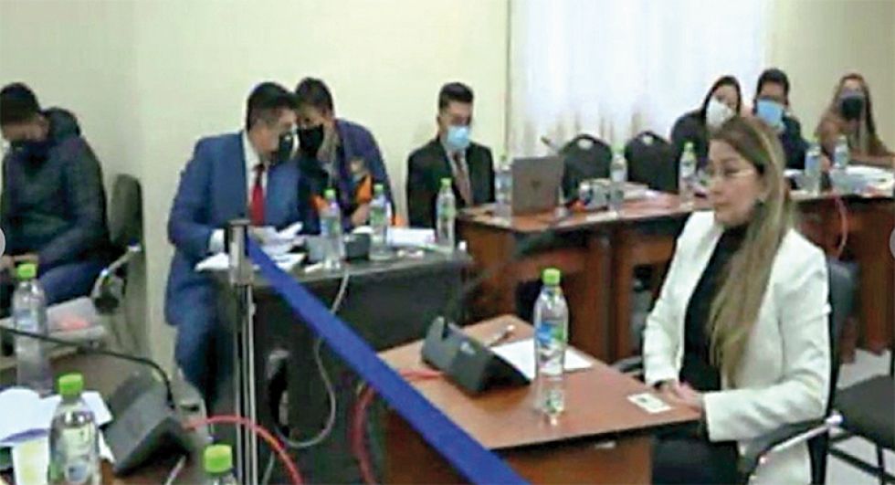 PROCESADA. La expresidenta, cuando declaró el viernes en la audiencia de juicio oral en La Paz.