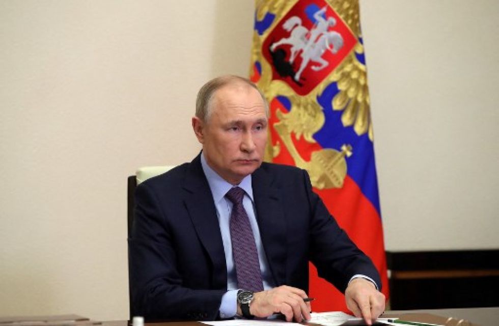 El presidente ruso, Vladimir Putin, preside una reunión sobre la situación del sector del petróleo y el gas en la residencia estatal de Novo-Ogaryovo