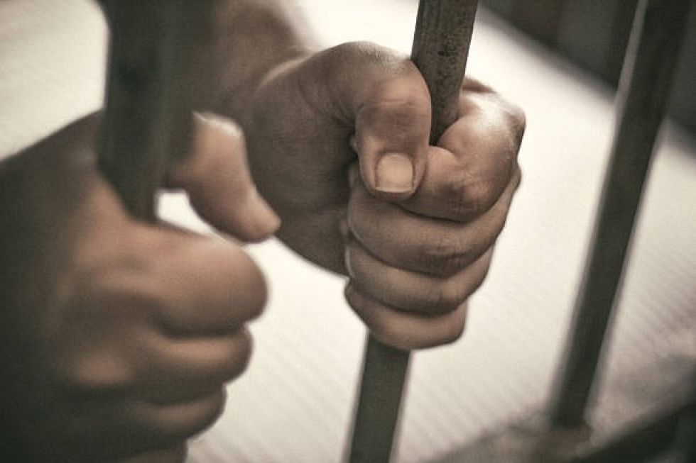 El acusado se declaró culpable y fue sentenciado a 25 años de cárcel (imagen ilustrativa).