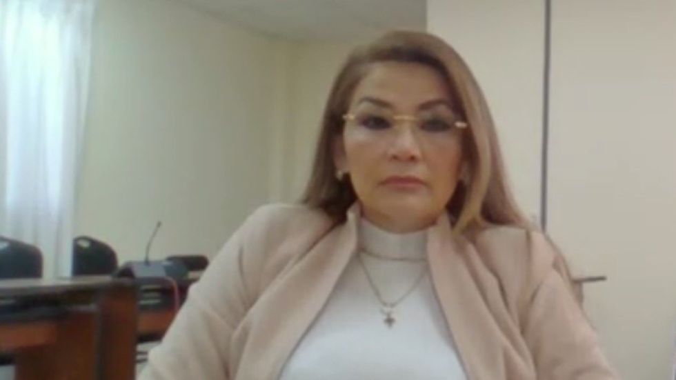 Una imagen de la expresidenta Jeanine Áñez difundida por su hija Carolina Ribera.