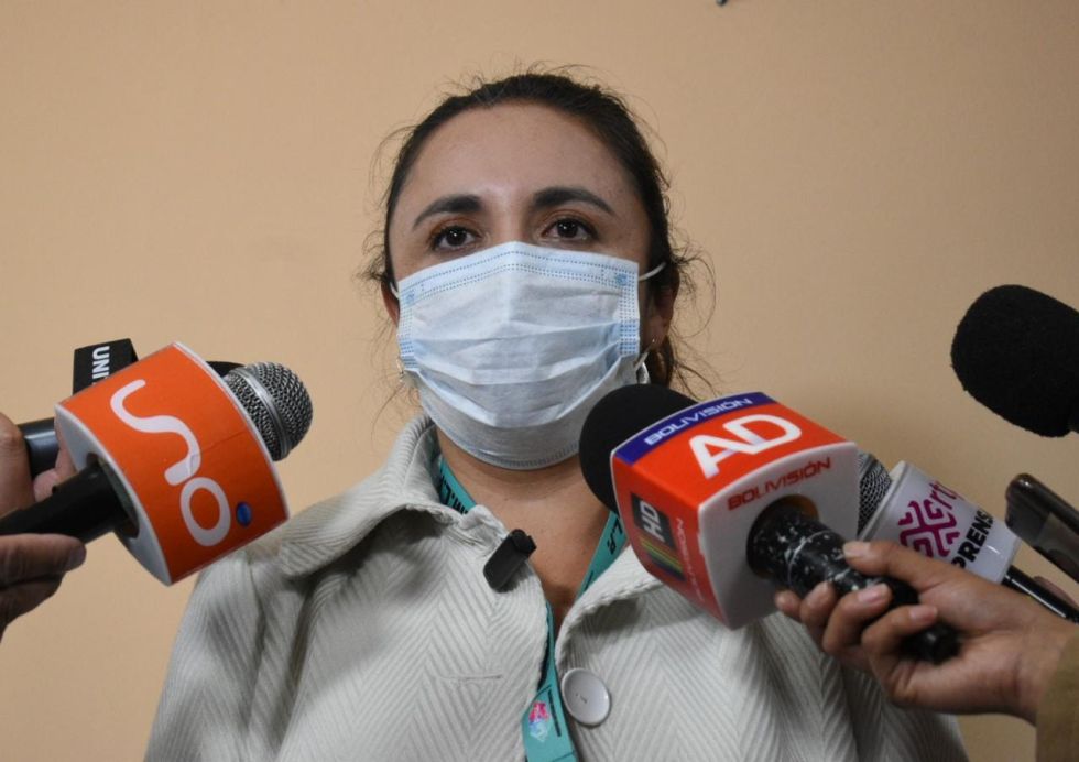 La secretaria municipal de salud de La Paz, Cecilia Vargas, presentó este lunes el último parte médico del exdirector del Fondo Indígena, Marco Antonio Aramayo.