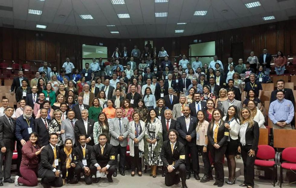 ENCUENTRO. Rotarios de diferentes regiones del país estuvieron de visita en la capital.