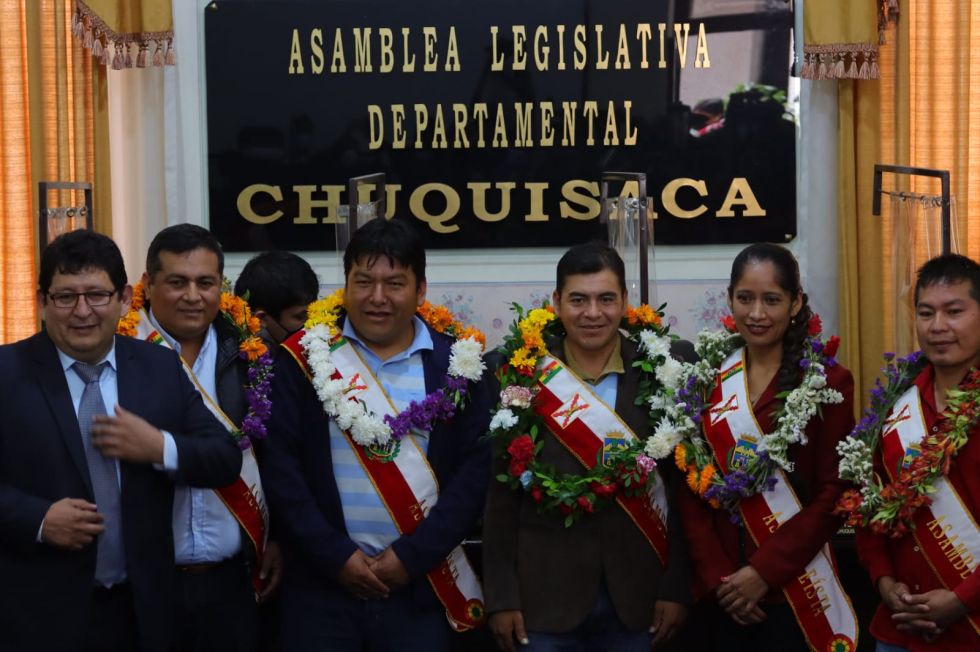 Los nuevos miembros de la directiva de la Asamblea Legislativa Departamental.