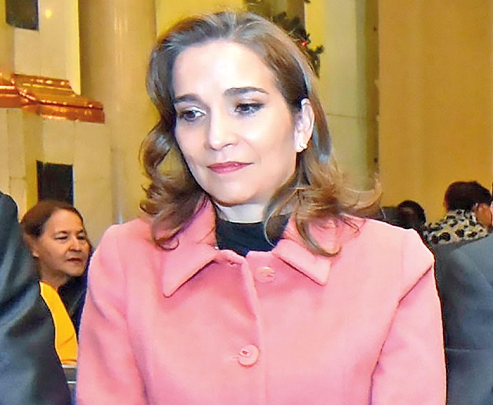 renunció. Una imagen de archivo de la ahora exvocal del TSE, María Angélica Ruiz Vaca Díez.