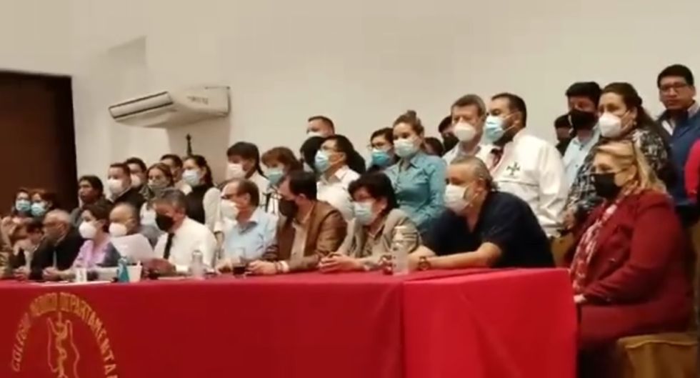 Médicos advierten con un paro de 24 horas si el Ministro de Gobierno no los convoca al diálogo.