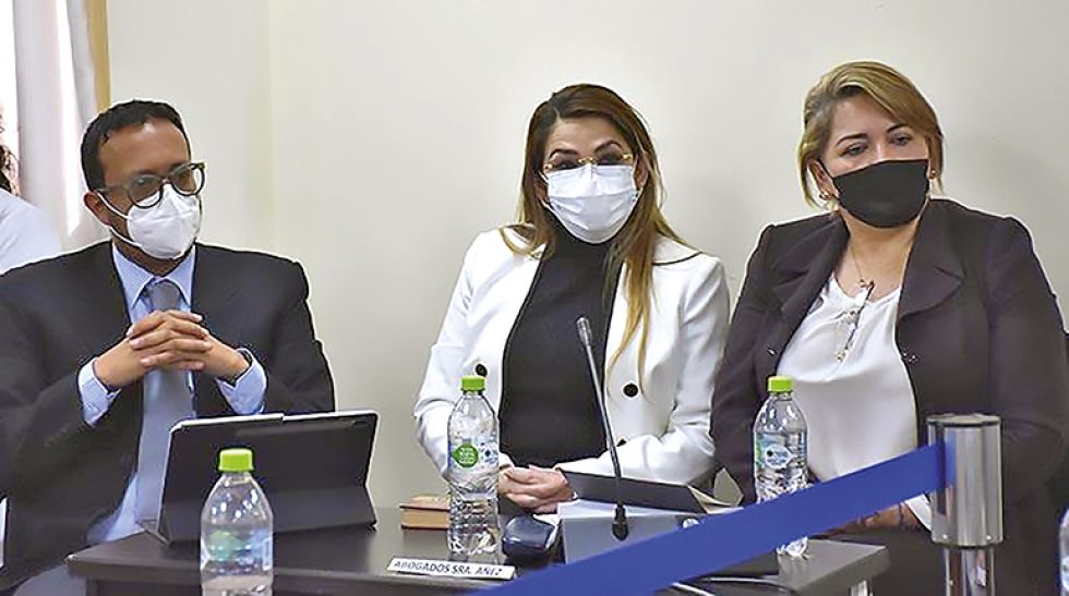 JUICIO. En el caso Golpe II están procesados Jeanine Áñez y los exjefes militares y policiales.
