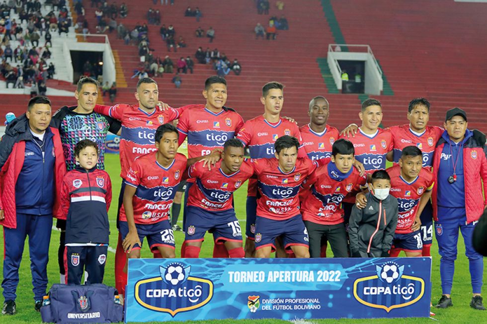 El equipo estudiantil que jugó la noche del miércoles frente a Oriente Petrolero por la fecha 14 del Torneo Apertura.