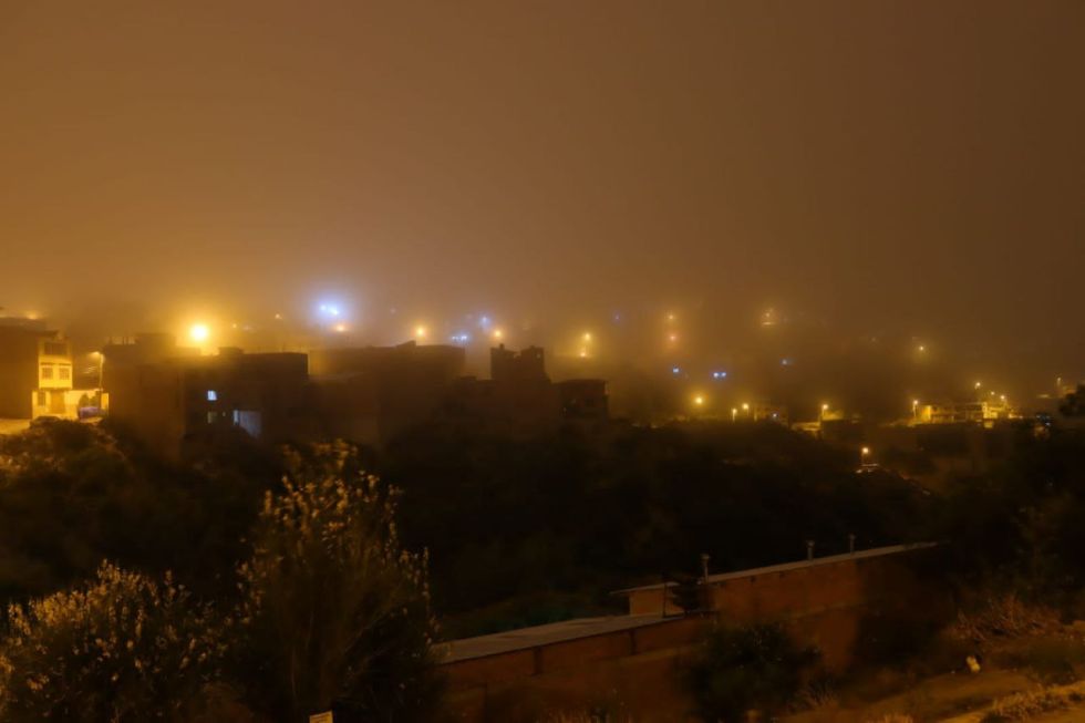 La neblina sobre la ciudad de Sucre en la madrugada de este martes.