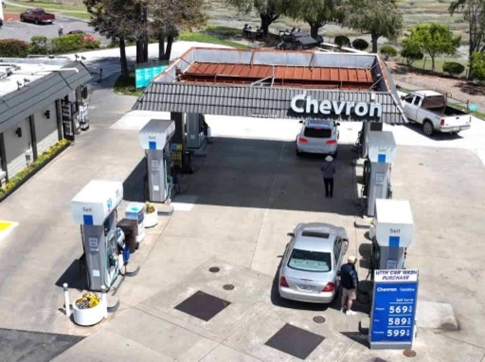 Las sanciones económicas contra Venezuela incluyeron un bloqueo de operaciones financieras de la petrolera Chevron.