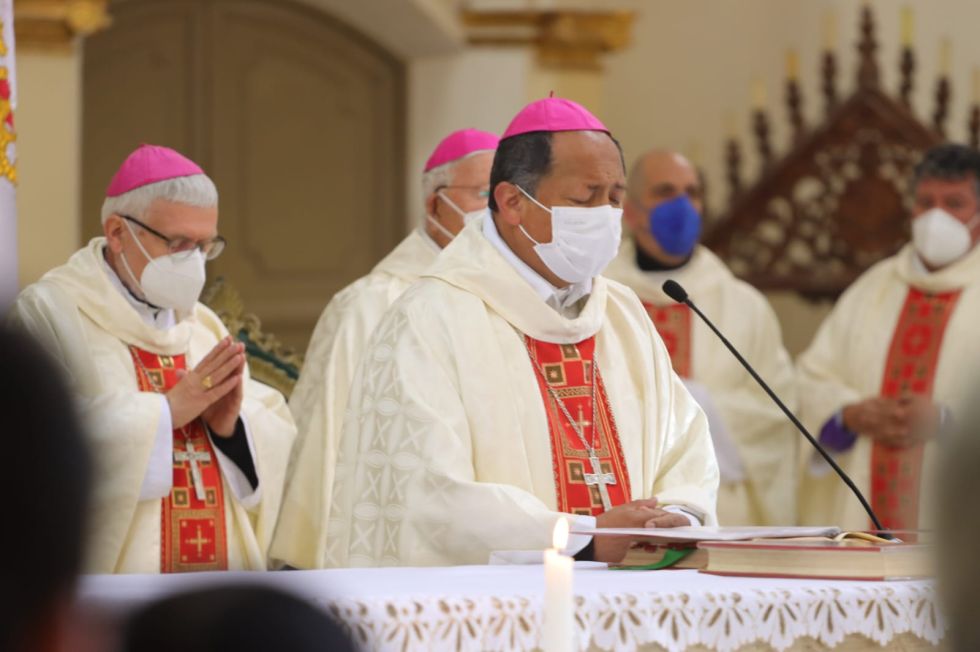 El arzobispo de Sucre, monseñor Ricardo Centellas, en el Te Deum.