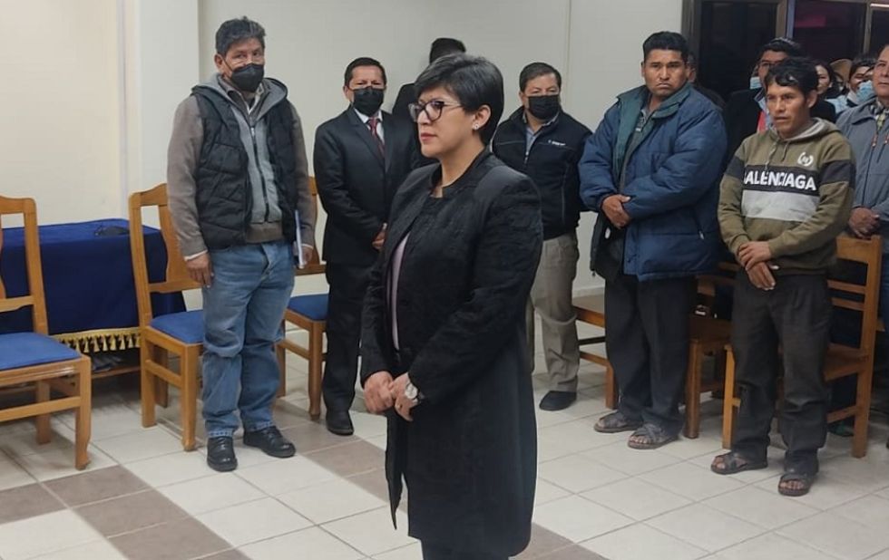 Dafné Ximena Oropeza Quiroga asumió el cargo de secretaria municipal de Salud, Educación y Deportes.