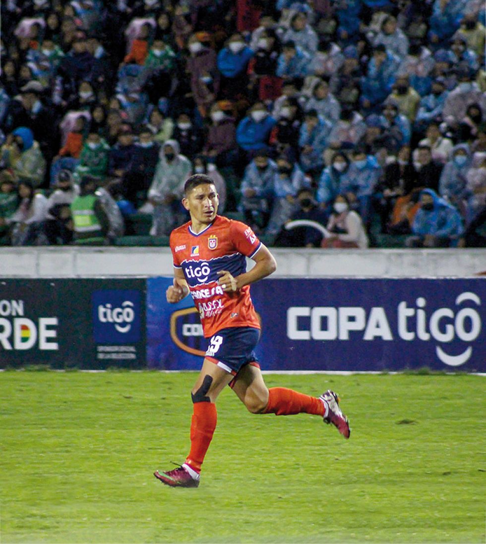 El delantero cochabambino jugó el primer semestre del año con la camiseta de Universitario.